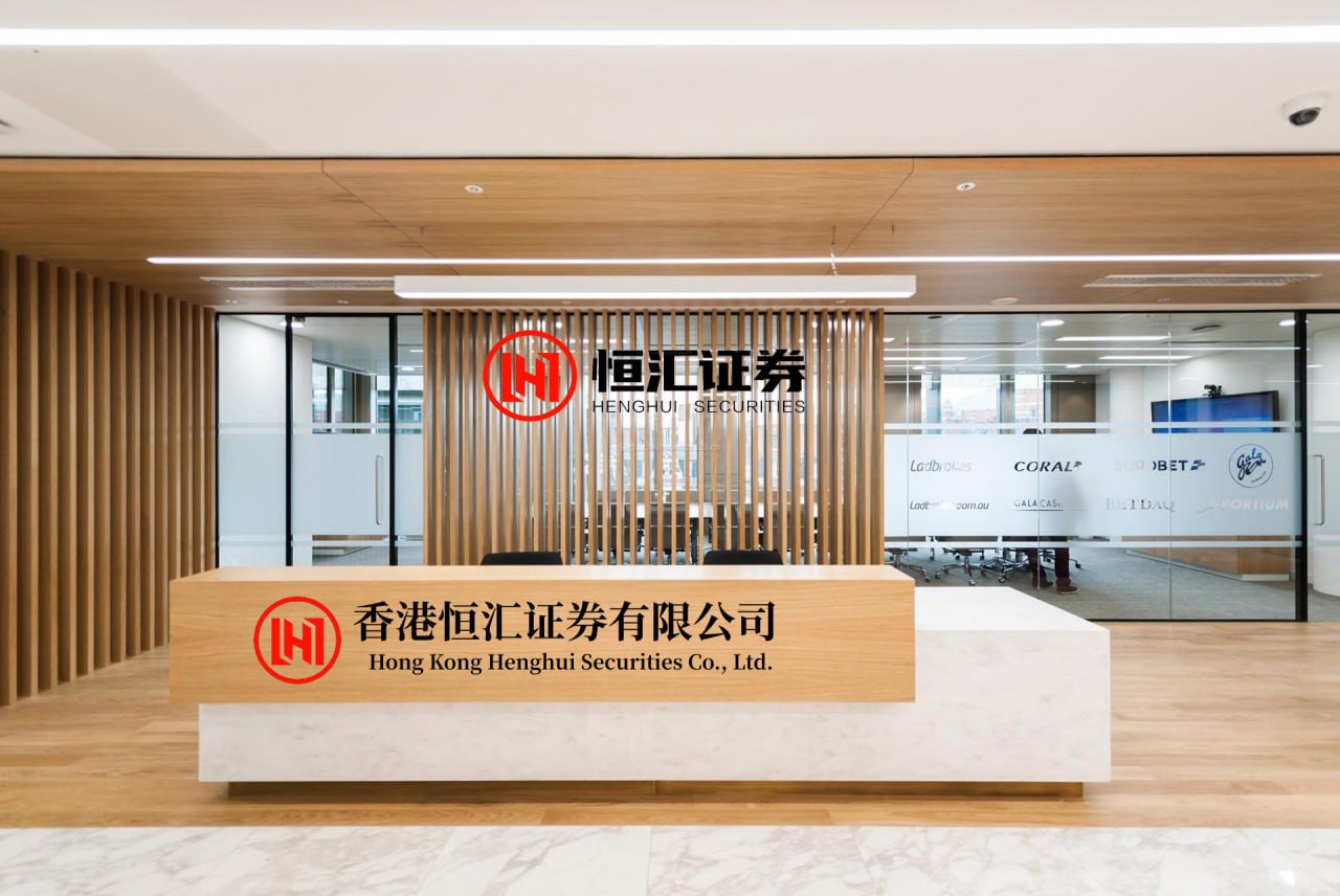 启点配资官网 30年老股民的“傻办法”：不空仓、不割肉，竟然年年赚钱！认识一位专职炒股近三十年的股友。当年他以1.8万元入市，如今家里...